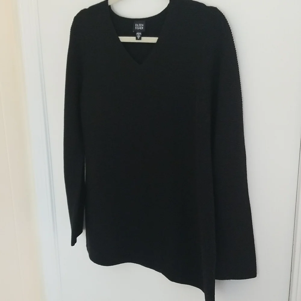 Eileen Fisher Black Vneck Wool Sweater Medium